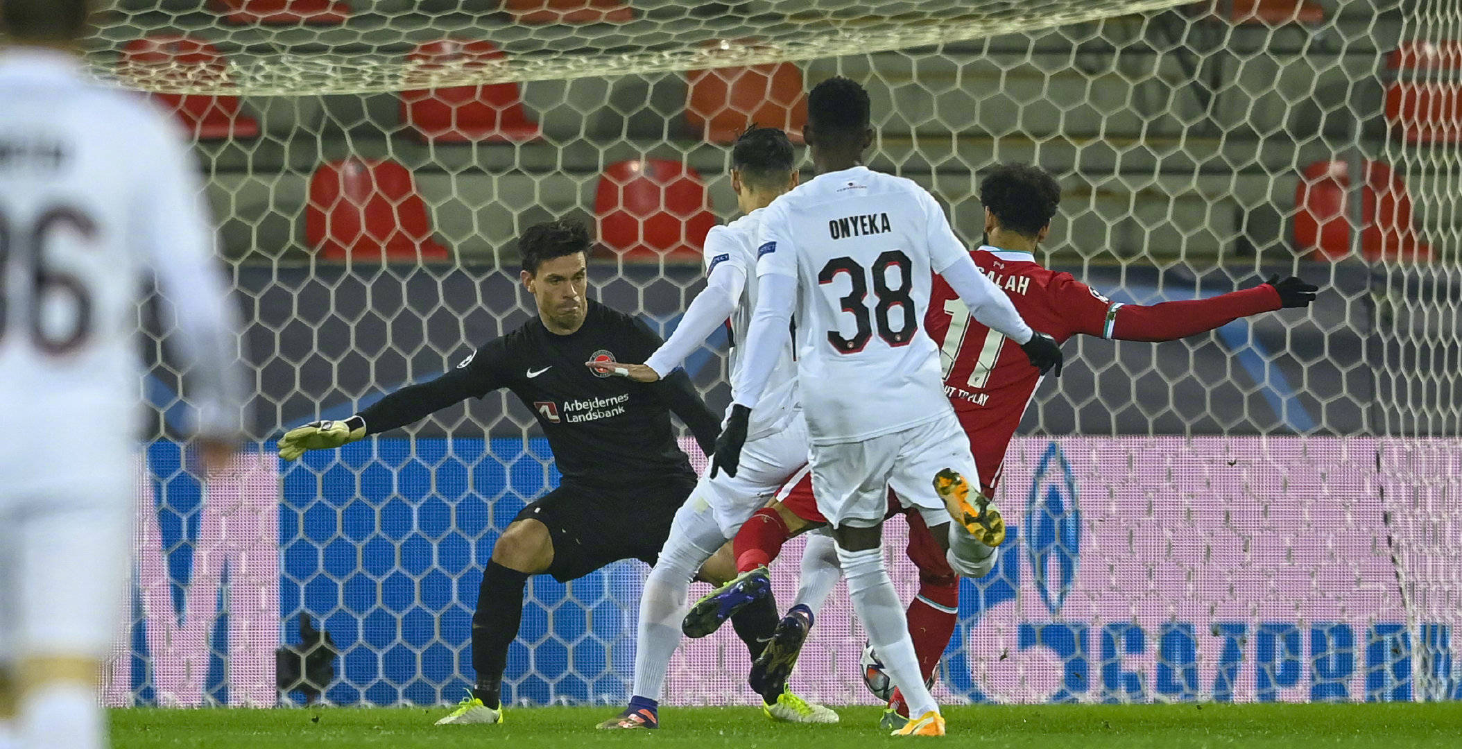 里程碑夜阿贾克斯伤情更新；足总杯转会期刷纪录；引发热议；医务组通报恢复 -爱游戏app